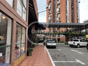 Local Comercial en venta en Publo del Ingles, Vitacura - 1 baño