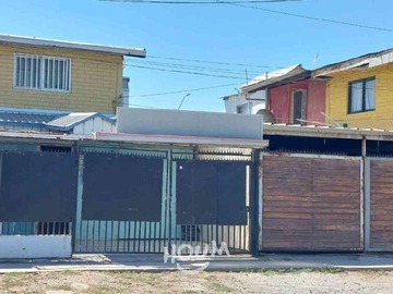 Casa en venta en Calle Valle Central, Puente Alto - 4 dormitorios, 1 baño