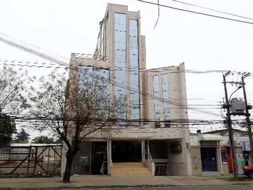 Local Comercial en arriendo mensual en A pasos de plaza de armas // oportunidad (181830), Talca - 2 baños