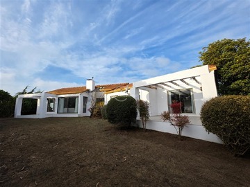 Casa en venta en Condominio Lomas de Mantagua, Quintero - 5 dormitorios, 4 baños