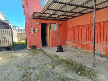 Casa en venta en Venta casa en avenida comuna la pintana (182048), La Pintana - 2 dormitorios