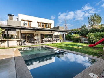 Venta / Casa / Colina