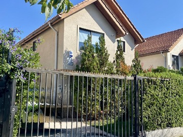 Casa en arriendo mensual en Ciudad de los valles, Pudahuel - 4 dormitorios, 3 baños