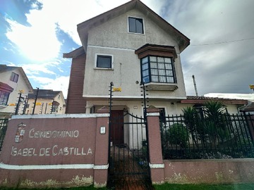 Casa en venta en Las margaritas 1480, San Pedro de la Paz - 5 dormitorios, 3 baños