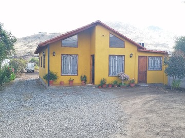 Casa en venta en Se Vende Hermosa Casa en Colina - 3 dormitorios, 2 baños