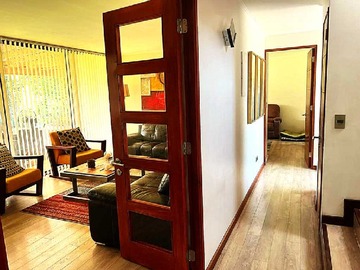 Venta / Casa / Colina