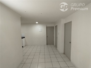 Departamento en venta en Zenteno, Santiago - 2 dormitorios, 1 baño