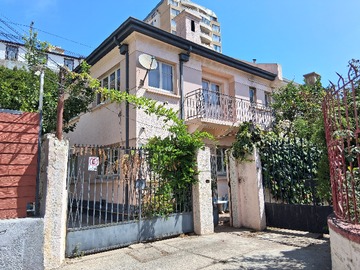 Casa en venta en Anwandter, Viña del Mar - 4 dormitorios, 3 baños
