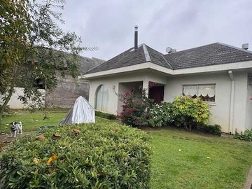 Casa en venta en Amplia casa en Huertos Familiares (97347), San Pedro de la Paz - 4 dormitorios, 3 baños