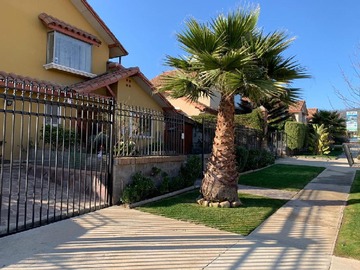 Casa en arriendo mensual en Peñablanca, Villa Alemana - 3 dormitorios, 3 baños