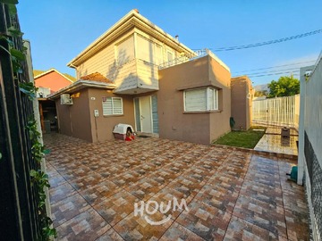 Casa en arriendo mensual en Cerro Chapulul Sur, Puente Alto - 3 dormitorios, 3 baños