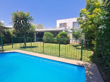 Casa en venta en 3 dorms + piscina Santa Elena colegio Pumahue (100895), Colina - 3 dormitorios, 3 baños