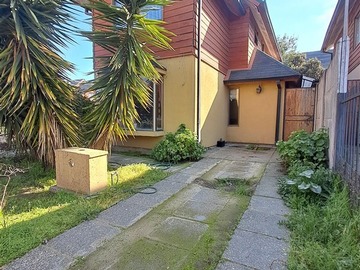 Casa en arriendo mensual en Treinta y siete y media oriente 1957, Talca - 3 dormitorios, 2 baños