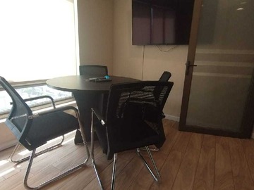 Oficina en arriendo mensual en Oficina Moderna con 2 Privados y Parking (155039), Concepción - 2 dormitorios, 2 baños
