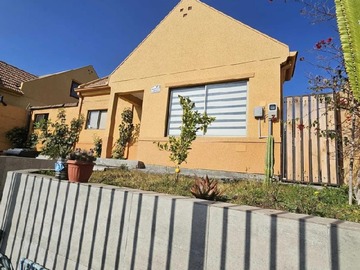 Casa en venta en camino las cumbres 6790, La Florida - 3 dormitorios, 2 baños