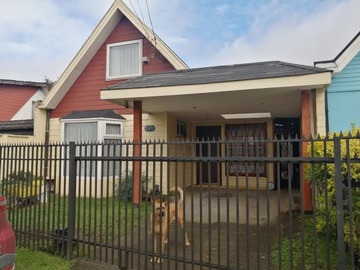 Casa en venta en Vende Casa 2 Pisos en Valle Volcanes. Pto Montt - 3 dormitorios, 1 baño