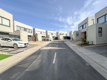Casa en venta en Teniente Serrano del Tabique, Quilpué - 3 dormitorios, 3 baños