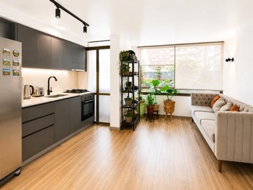 Departamento en venta en Rotonda Atenas, Las Condes - 3 dormitorios, 2 baños