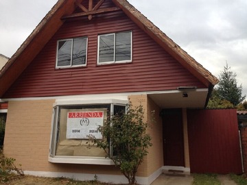 Casa en arriendo mensual en Navarra 0660, Los Ángeles - 3 dormitorios, 2 baños