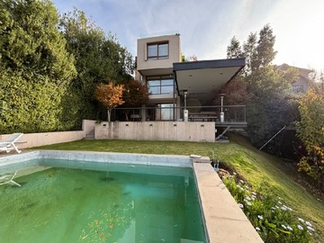 Casa en venta en La dehesa, valle escondido, colegio nido de aguilas, Lo Barnechea - 3 dormitorios, 3 baños