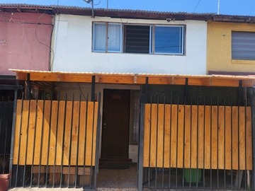 Casa en venta en palo de rosa 2679 Villa Arco Iris Puente Alto., Puente Alto - 3 dormitorios, 1 baño