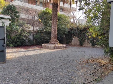 Oficina en arriendo mensual en Metro Inés de Suárez, Providencia - 6 dormitorios, 4 baños