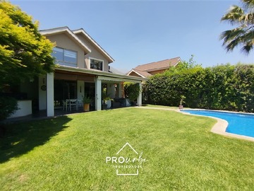 Casa en venta en Julia Berstein, La Reina - 4 dormitorios, 4 baños