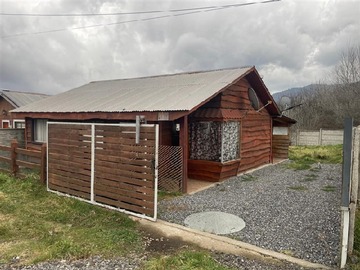 Casa en venta en Malalcahuello, Curacautín - 2 dormitorios, 1 baño