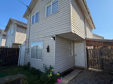 Casa en venta en Casa Amplia y Luminosa en Barrio Tranquilo (180090), Valdivia - 3 dormitorios, 2 baños