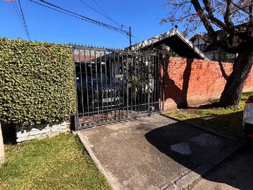Casa en venta en Venta casa Las Condes sector Los Domínicos (178524), Las Condes - 4 dormitorios, 3 baños