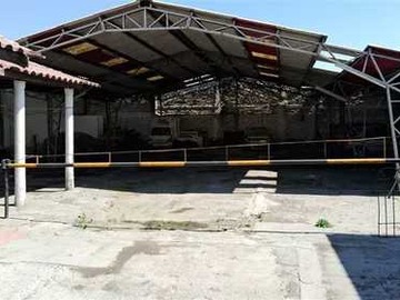 Terreno Industrial en venta en En venta galpón con oficinas Ruiz Tagle (94040), Estación Central - 2 baños