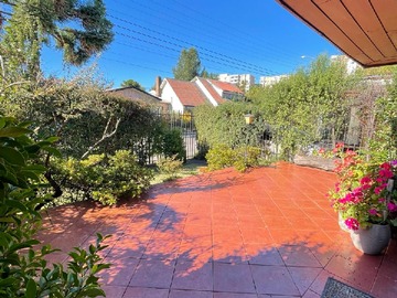 Casa en venta en Pasaje Neculman, Temuco - 4 dormitorios, 2 baños