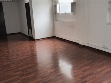 Oficina en venta en Paseo Ahumada, Santiago - 1 dormitorio, 2 baños