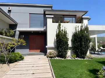 Casa en venta en San Carlos de Apoquindo, Las Condes - 4 dormitorios, 6 baños