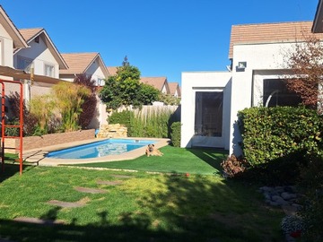 Casa en venta en Barrio alto sacramento linderos, Buin - 4 dormitorios, 4 baños