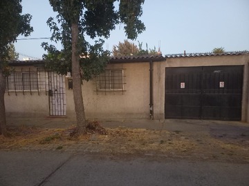 Casa en venta en Nocedal 100, Estación Central - 3 dormitorios, 1 baño