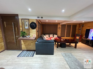 Casa en venta en Villa Guarello, Castro - 7 dormitorios, 2 baños