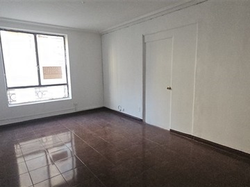 Local Comercial en arriendo mensual en Santiago centro, Santiago - 2 baños
