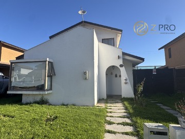 Casa en arriendo mensual en Raúl Bitran 3501, La Serena - 3 dormitorios, 2 baños