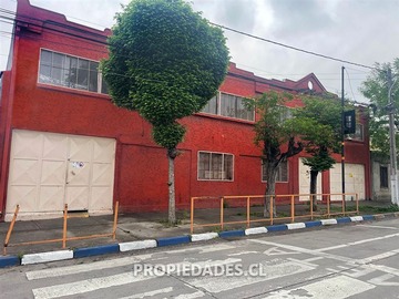 Local Comercial en venta en Dgo. Sta. María / Autopista Central, Renca - 1 dormitorio, 14 baños