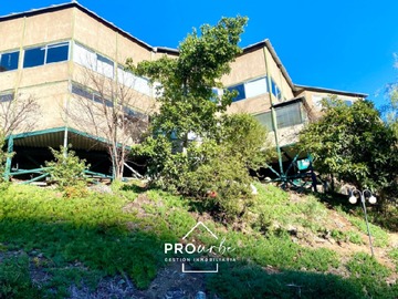 Local Comercial en arriendo mensual en Camino a Farellones Kilometro 2,5, Lo Barnechea - 6 dormitorios, 4 baños