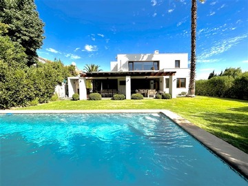 Venta / Casa / Colina