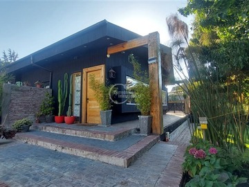 Casa en venta en Santo Domingo, Santo Domingo - 3 dormitorios, 4 baños