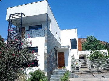 Casa en venta en Precio Impacto!!!! Gran Casa en La Reserva (164114), Colina - 4 dormitorios, 4 baños