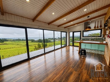 Casa en venta en Casa con parcela de 5.000 m² y vista al mar en dalcahue, Dalcahue - 2 dormitorios, 2 baños