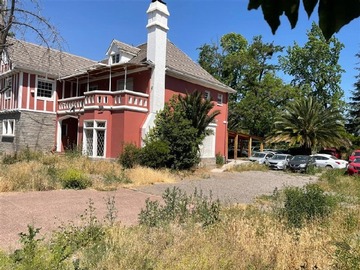 Casa en arriendo mensual en Francisco Bilbao, La Reina, La Reina - 5 dormitorios, 4 baños