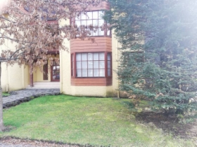 Departamento en venta en Camino al Volcán, Pucón, Pucón - 3 dormitorios, 2 baños