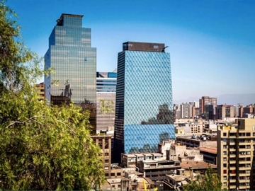 Oficina en arriendo mensual en Edificio Torre Huérfano, Santiago