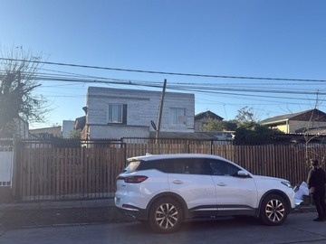 Casa en venta en Pedro córdova con santa rosa, Puente Alto - 6 dormitorios, 2 baños