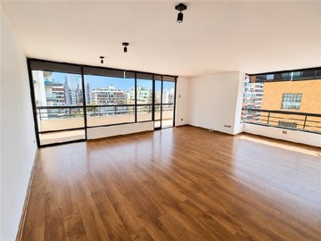 Departamento en venta en Málaga / el golf, Las Condes - 3 dormitorios, 3 baños
